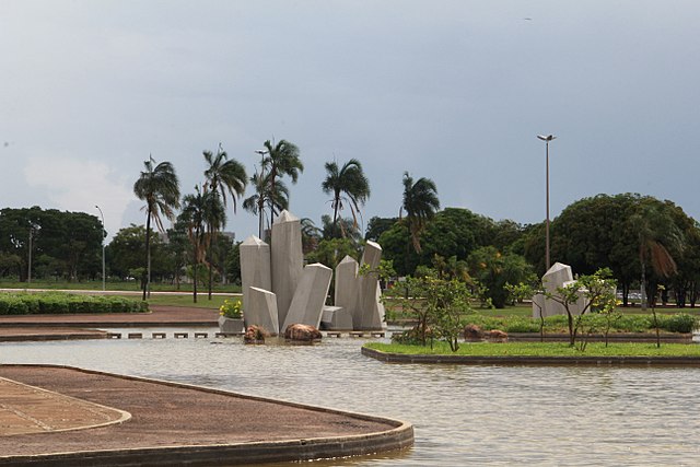 Praça dos Cristais - Brasília